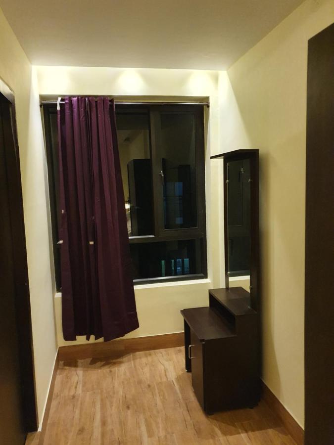 Sri Lakshmi Palace A/C Hotel Suluru Esterno foto